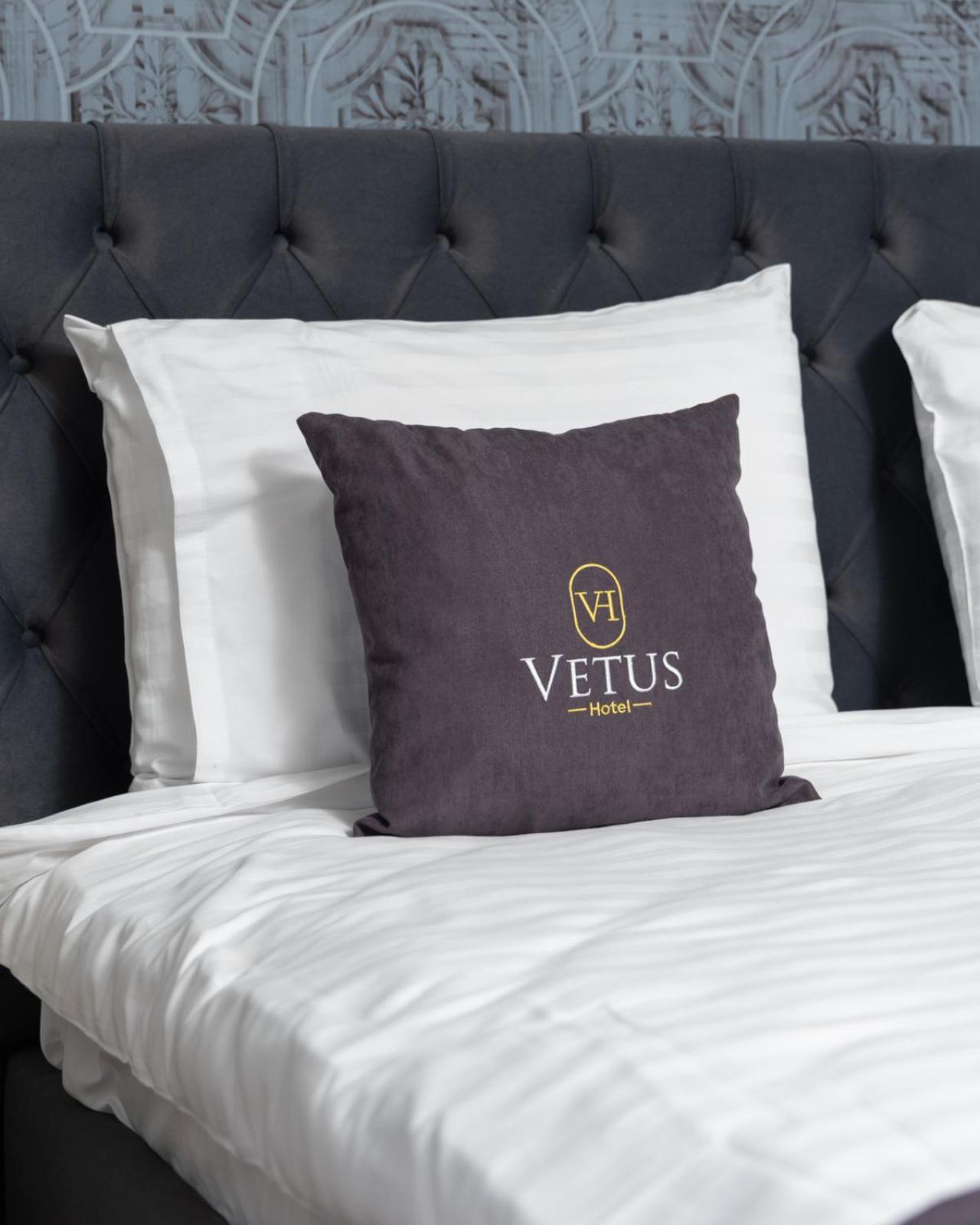 Vetus Hotel Pristina Esterno foto