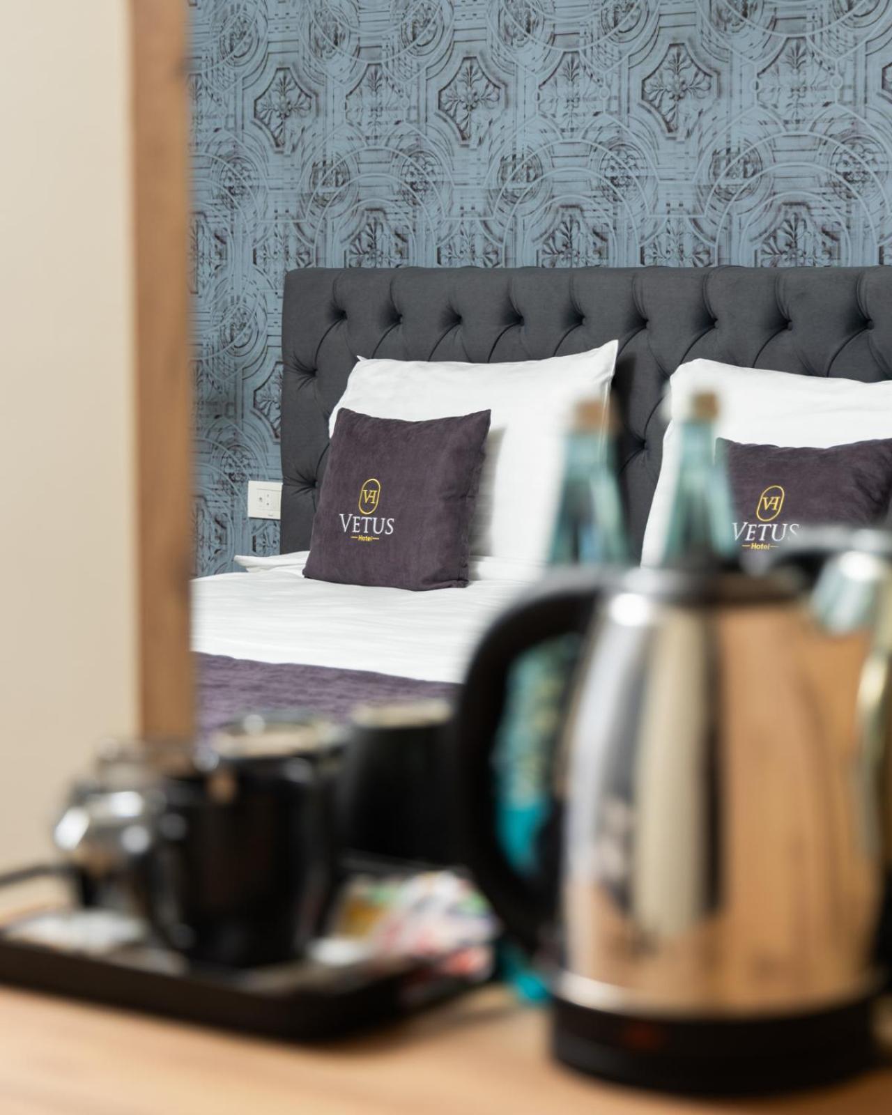 Vetus Hotel Pristina Esterno foto