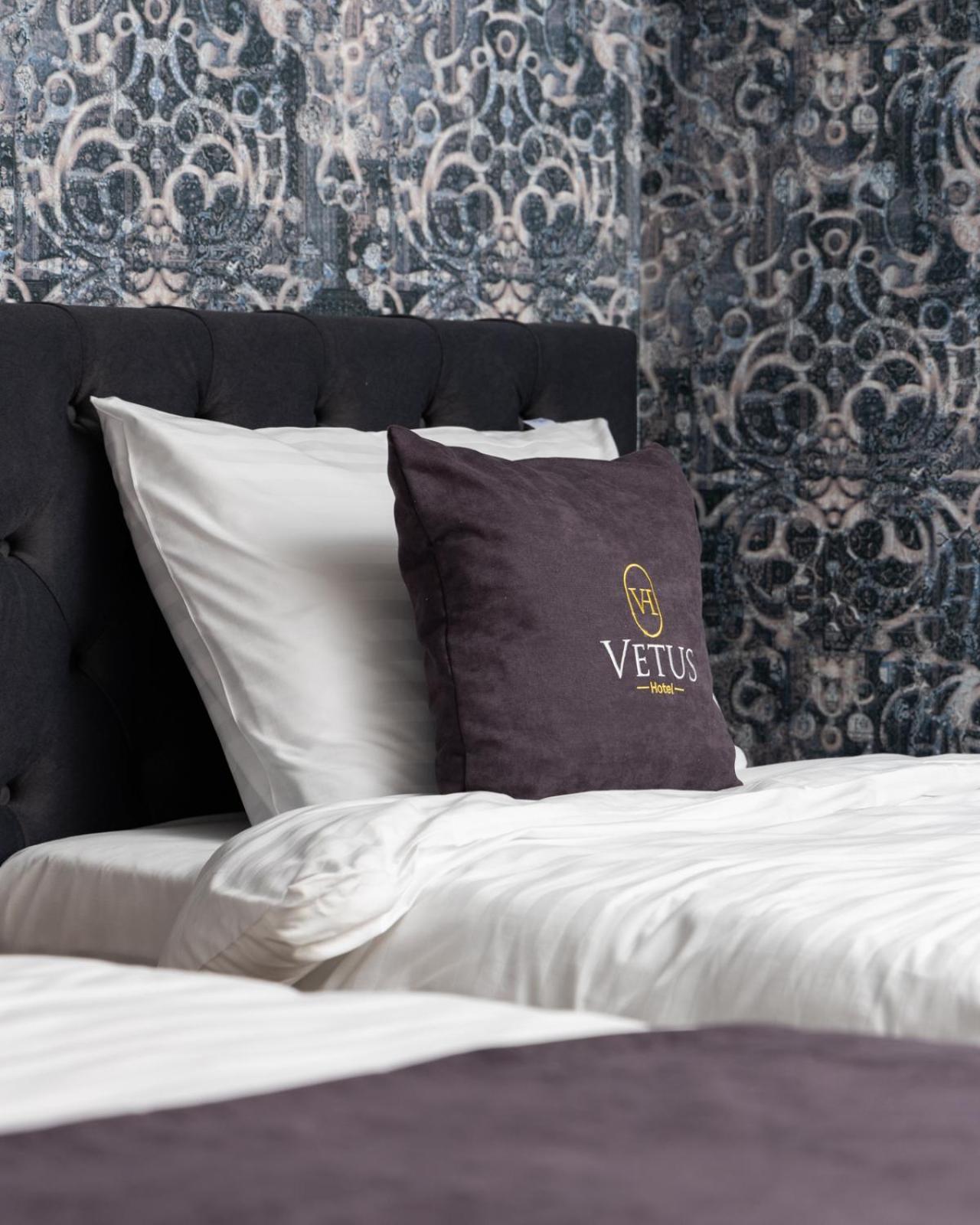 Vetus Hotel Pristina Esterno foto