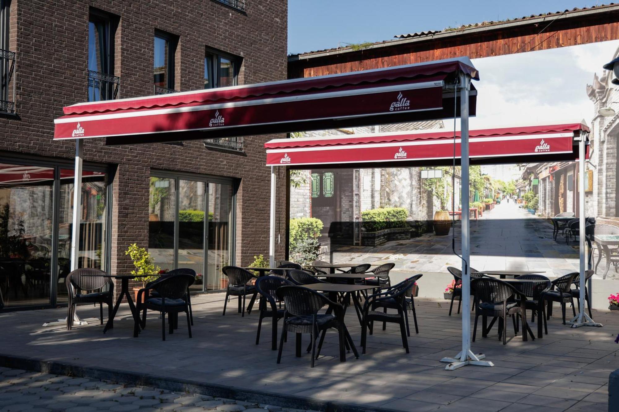 Vetus Hotel Pristina Esterno foto
