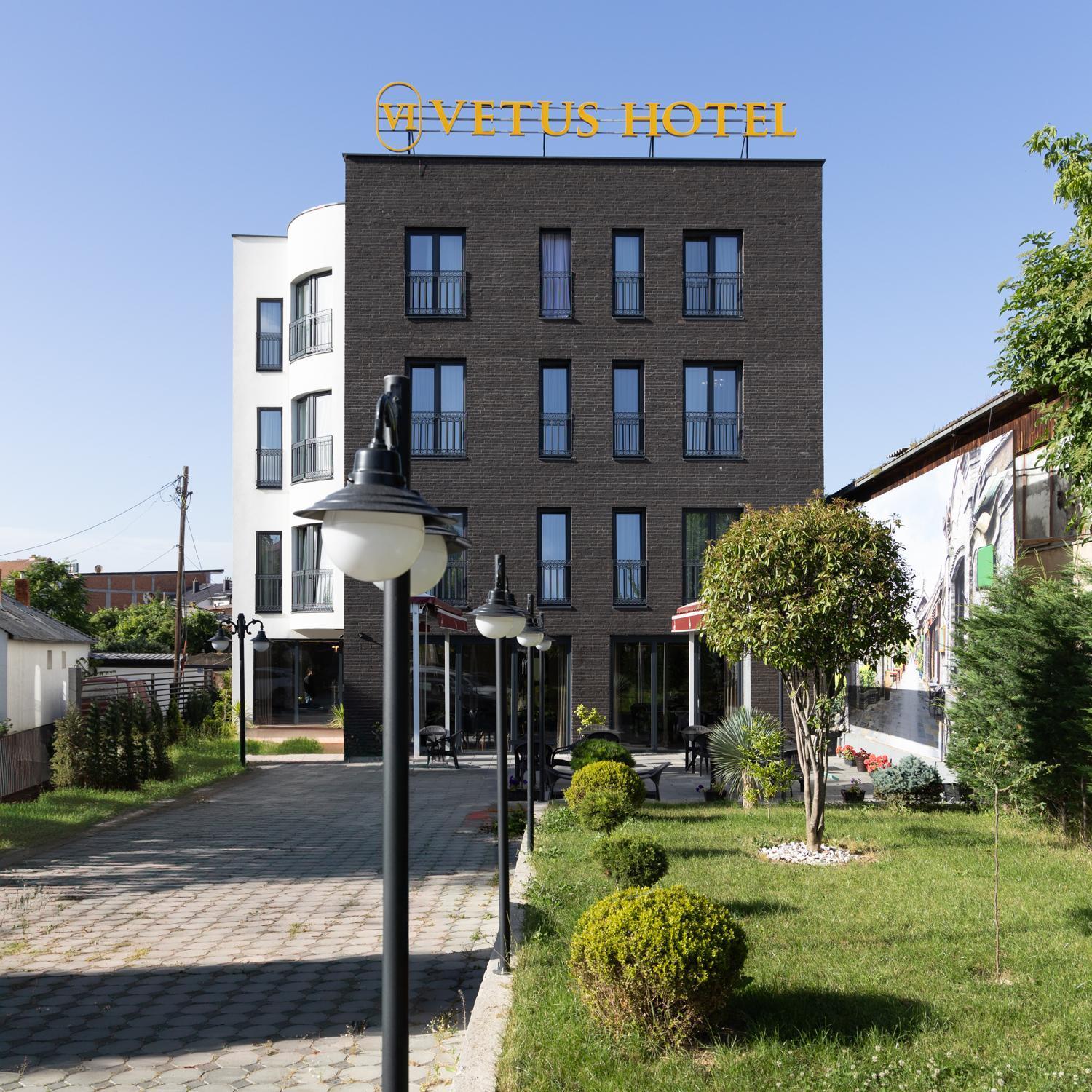 Vetus Hotel Pristina Esterno foto